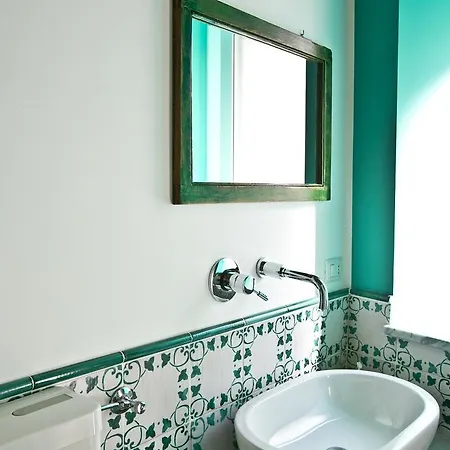 La Via Del Carretto Capri Leone