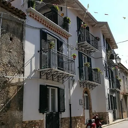 La Via Del Carretto Bed & Breakfast *